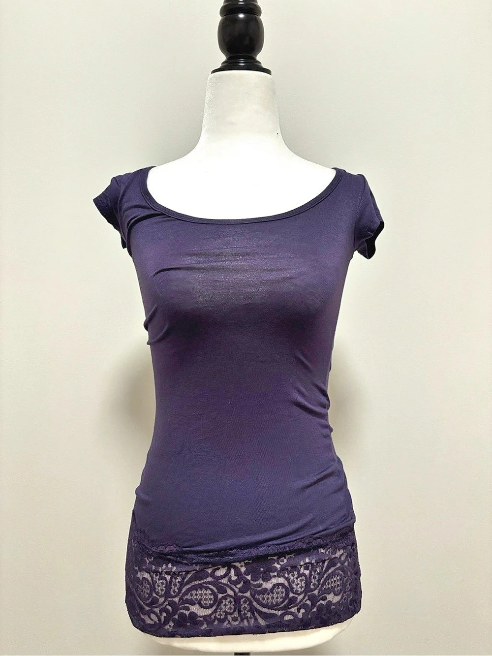 Girls Only Purple Floral Lace Hem Top Size Medium Approx Size XXS